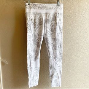 Lululemon Inspire Tights II (mesh) White Leggings 6